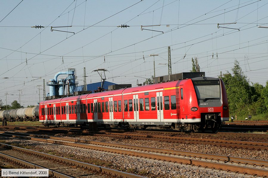 Deutsche Bahn - S-Bahn Rhein Neckar - 425236-7
/ Bild: db4252367_bk0805080005.jpg