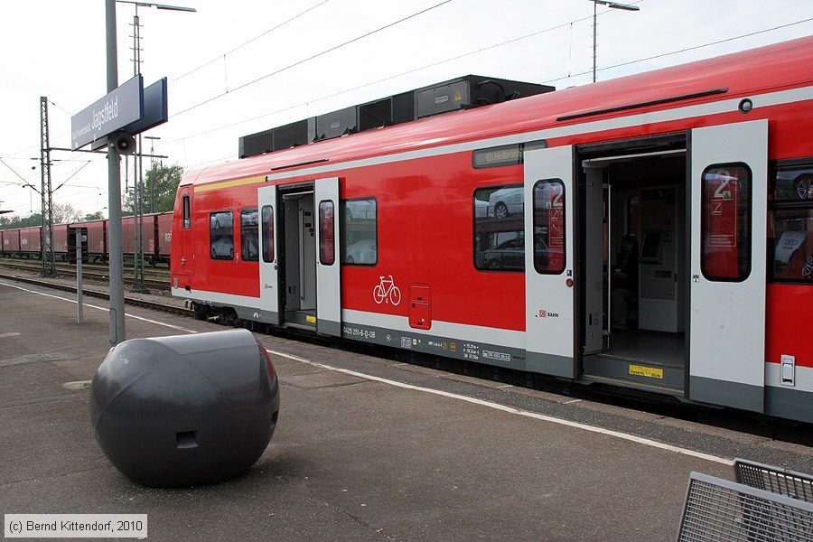 Deutsche Bahn - 425251-6
/ Bild: db4252516_bk1004270040.jpg