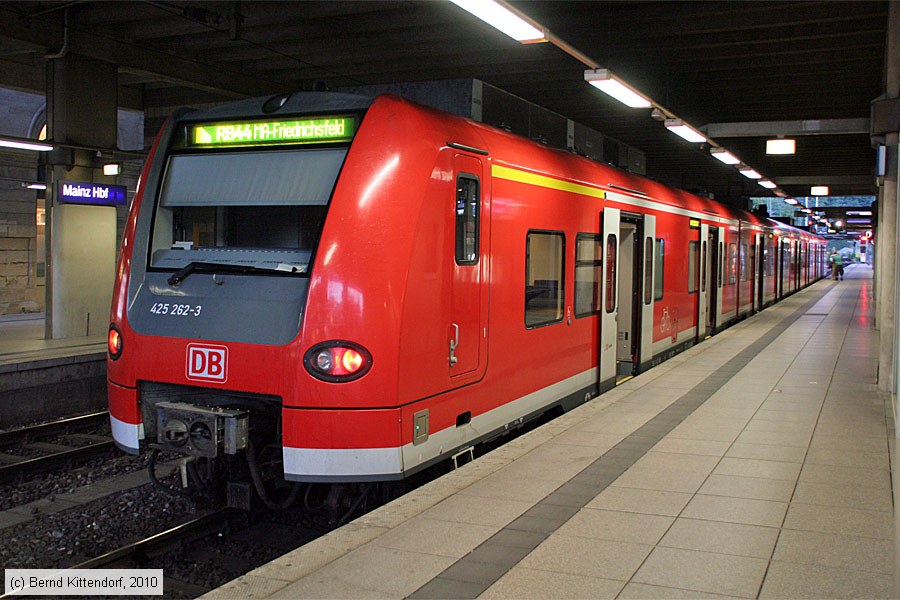 Deutsche Bahn - 425262-3
/ Bild: db4252623_bk1008190320.jpg