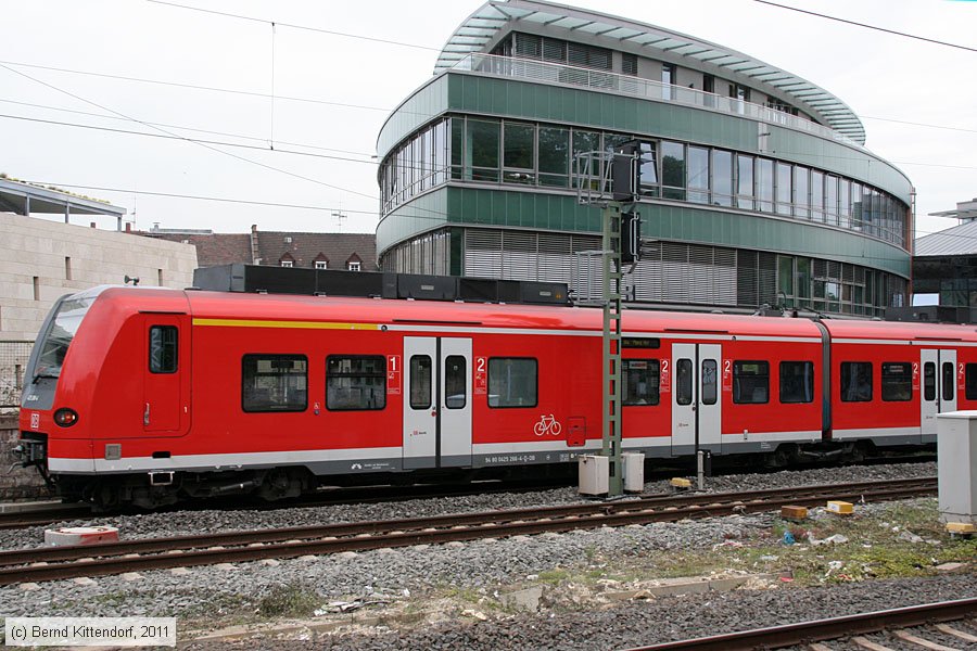 Deutsche Bahn - 425266-4
/ Bild: db4252664_bk1108160071.jpg