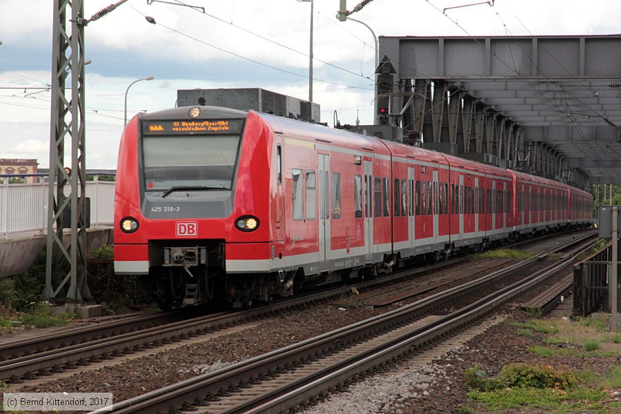 Deutsche Bahn - 425318-3
/ Bild: db4253183_bk1706300063.jpg