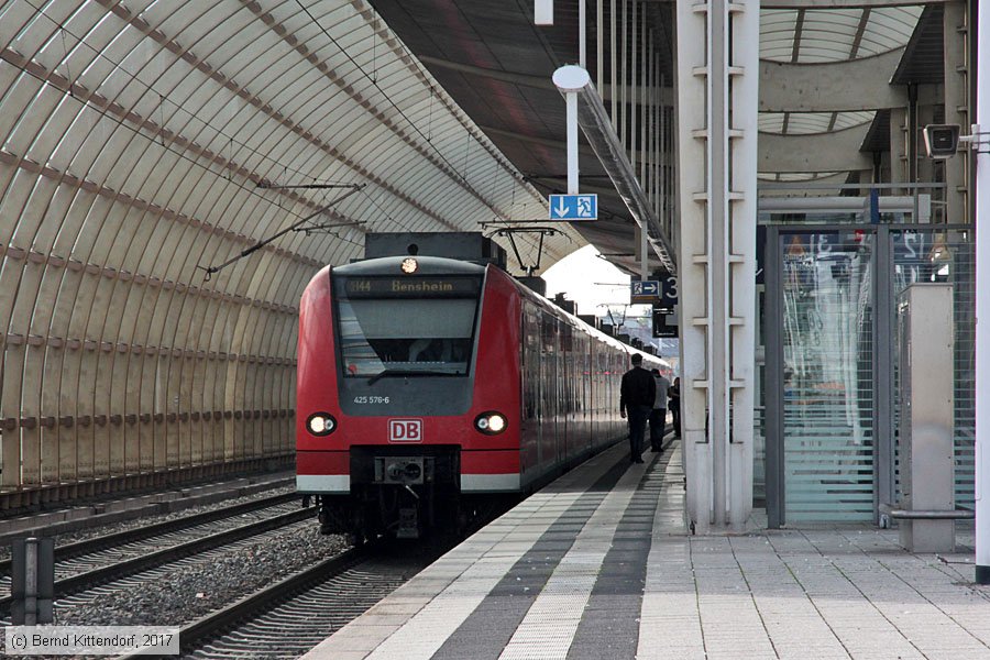 Deutsche Bahn - 425576-6
/ Bild: db4255766_bk1709220047.jpg