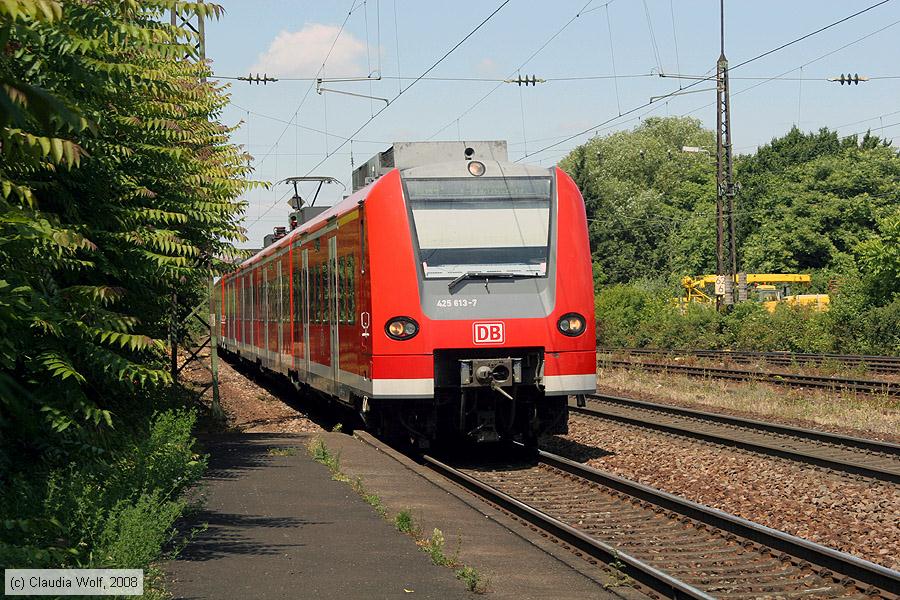 Deutsche Bahn - 425613-7
/ Bild: db4256137_cw0806190036.jpg
