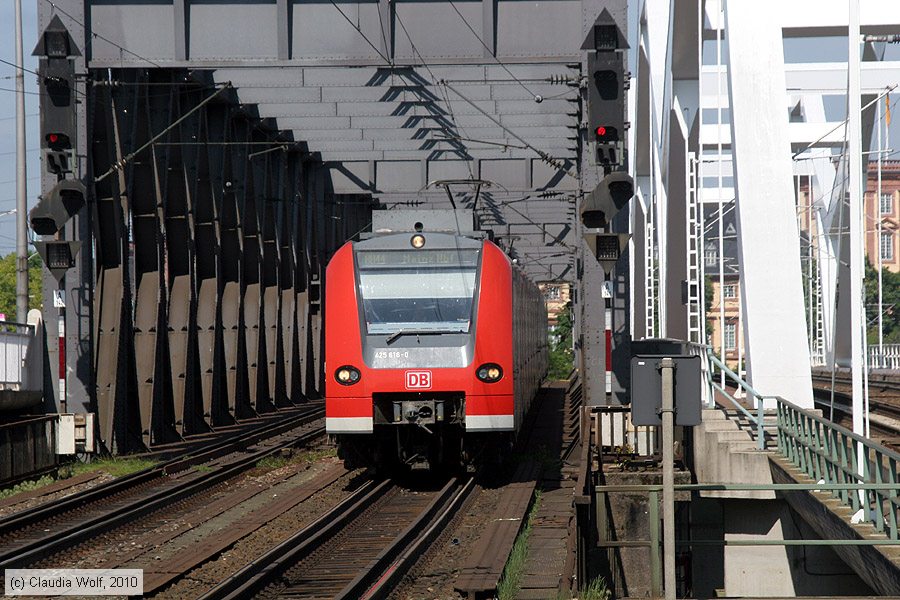 Deutsche Bahn - 425616-0
/ Bild: db4256160_cw1005210048.jpg