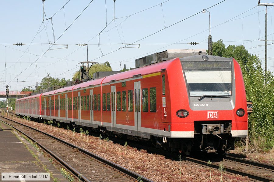 Deutsche Bahn - 425622-8
/ Bild: db4256228_bk0704300003.jpg