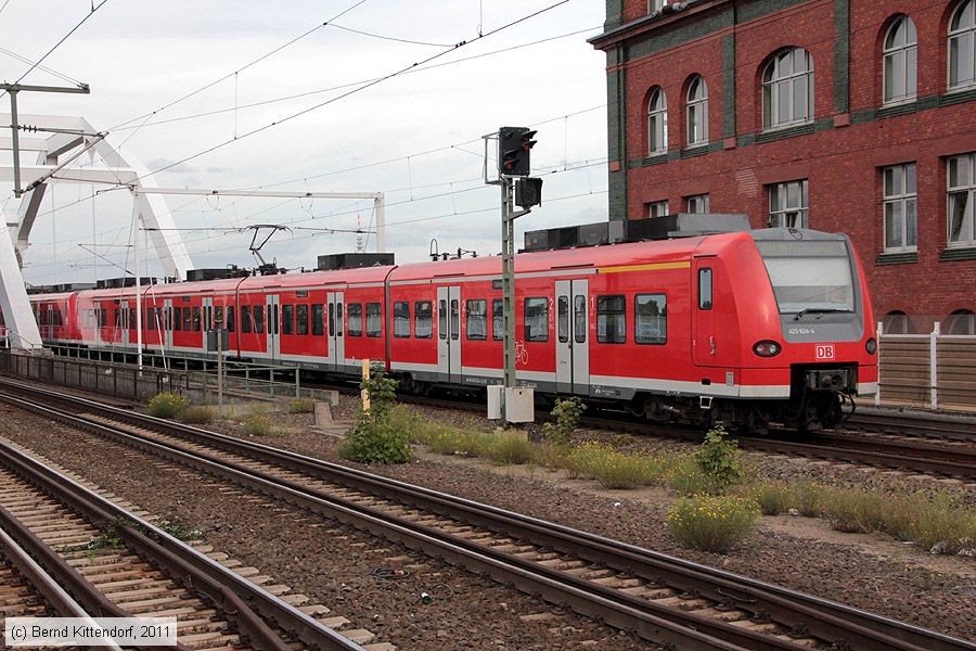 Deutsche Bahn - 425624-4
/ Bild: db4256244_bk1109060085.jpg