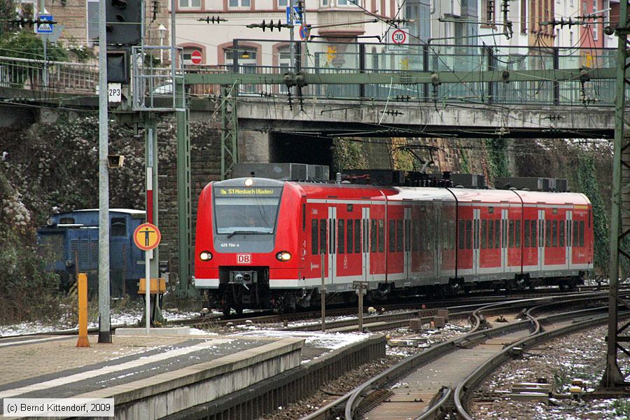Deutsche Bahn - S-Bahn Rhein Neckar - 425704-4
/ Bild: db4257044_bk0912140035.jpg