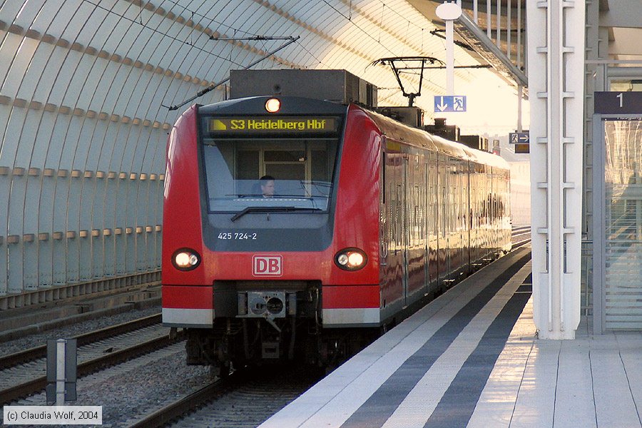 Deutsche Bahn - S-Bahn Rhein Neckar - 425724-2
/ Bild: db4257242_cw005660.jpg