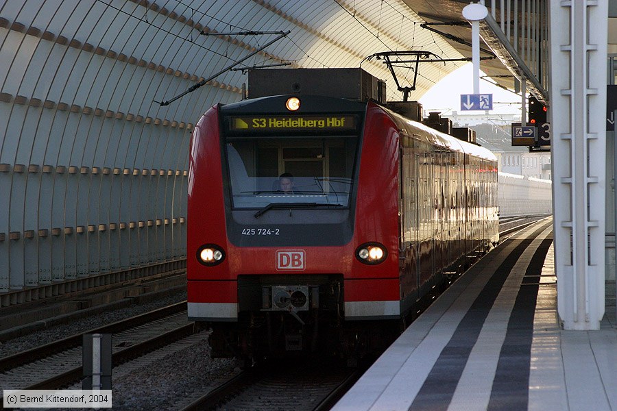 Deutsche Bahn - S-Bahn Rhein Neckar - 425724-2
/ Bild: db4257242_e0011860.jpg