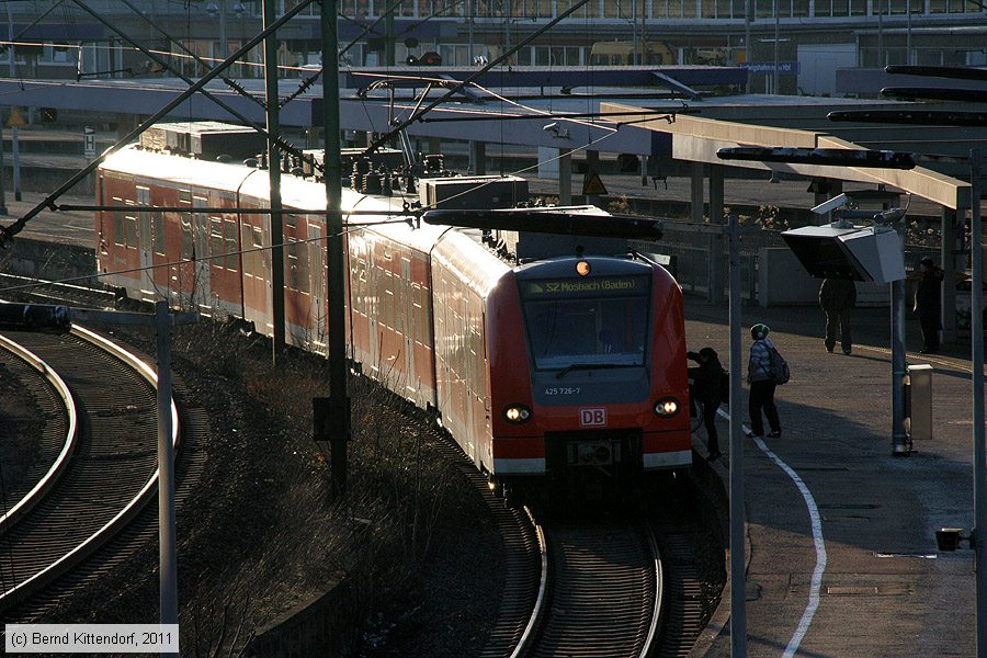 Deutsche Bahn - S-Bahn Rhein Neckar - 425726-7
/ Bild: db4257267_bk1101220008.jpg