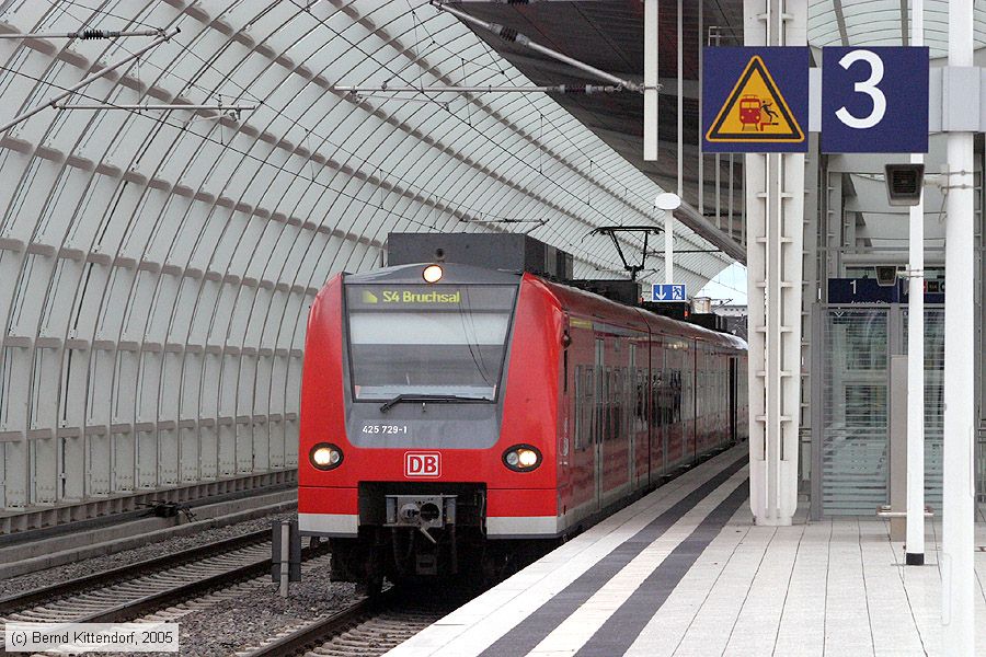Deutsche Bahn - S-Bahn Rhein Neckar - 425729-1
/ Bild: db4257291_e0016623.jpg
