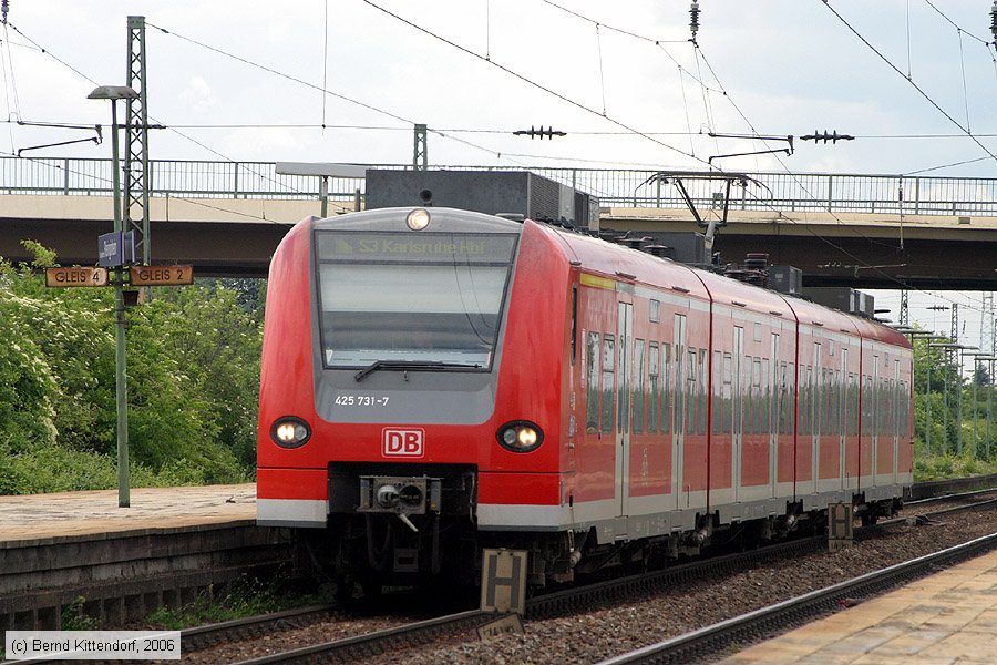 Deutsche Bahn - S-Bahn Rhein Neckar - 425731-7
/ Bild: db4257317_bk0606020003.jpg