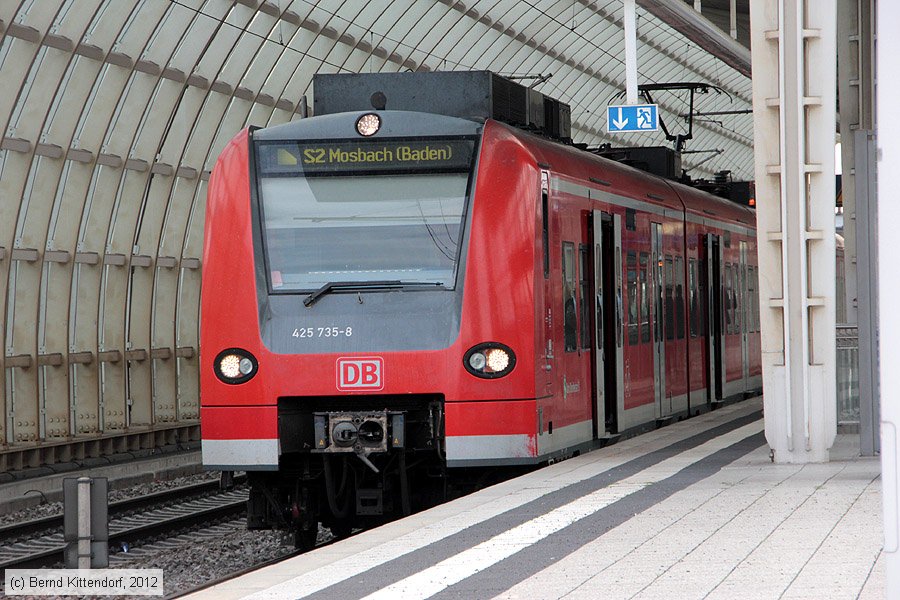 Deutsche Bahn - S-Bahn Rhein Neckar - 425735-8
/ Bild: db4257358_bk1207160045.jpg