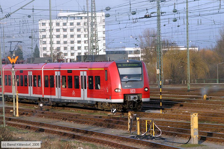 Deutsche Bahn - S-Bahn Rhein Neckar - 425735-8
/ Bild: db4257358_e0015234.jpg