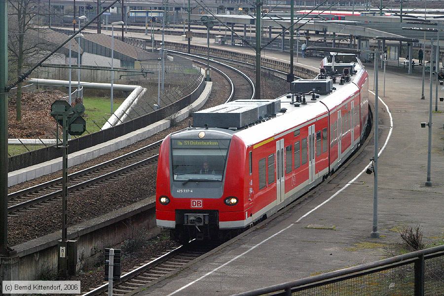 Deutsche Bahn - 425737-4
/ Bild: db4257374_bk0604020079.jpg