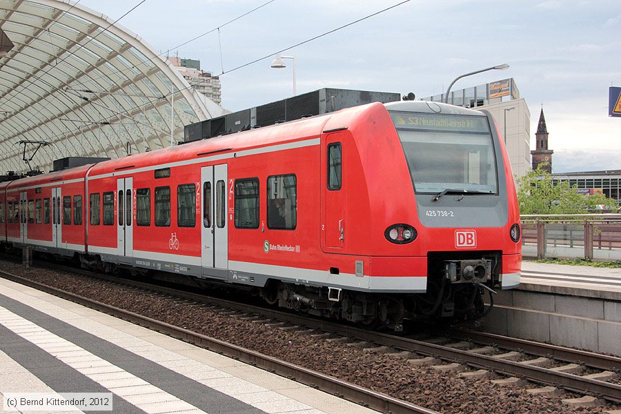 Deutsche Bahn - 425738-2
/ Bild: db4257382_bk1207160060.jpg