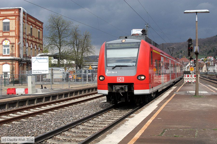 Deutsche Bahn - 425764-8
/ Bild: db4257648_cw1004050031.jpg