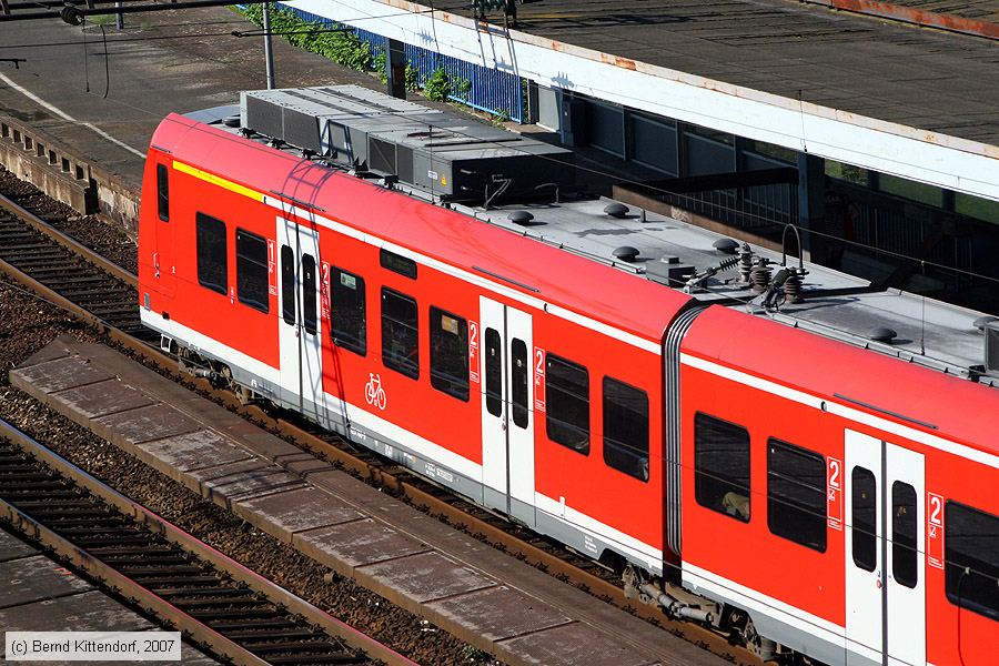 Deutsche Bahn - 425768-9
/ Bild: db4257689_bk0708300005.jpg