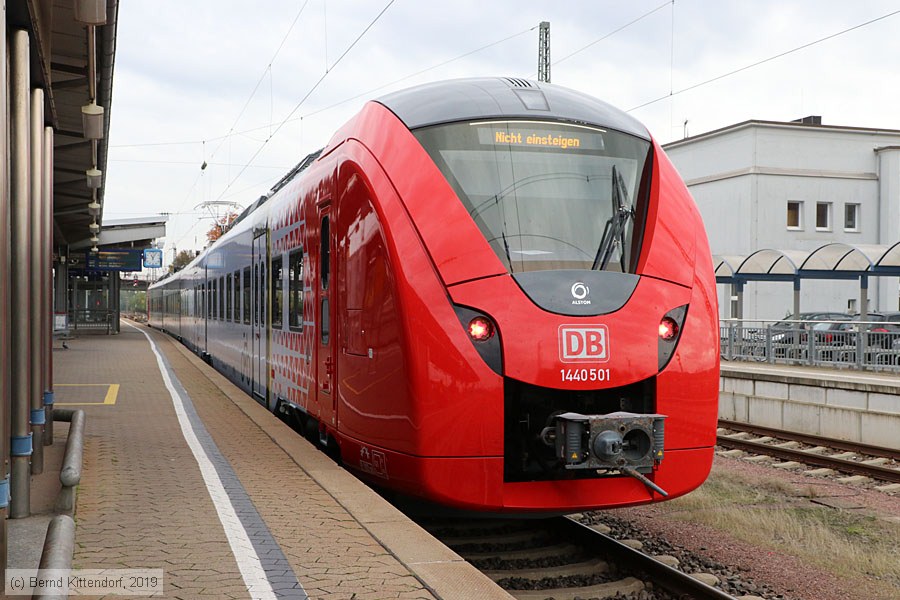 Deutsche Bahn - 1440 501
/ Bild: db14405013_bk1910150061.jpg Deutsche Bahn - 1440 501
/ Bild: db14405013_bk1910150061.jpg