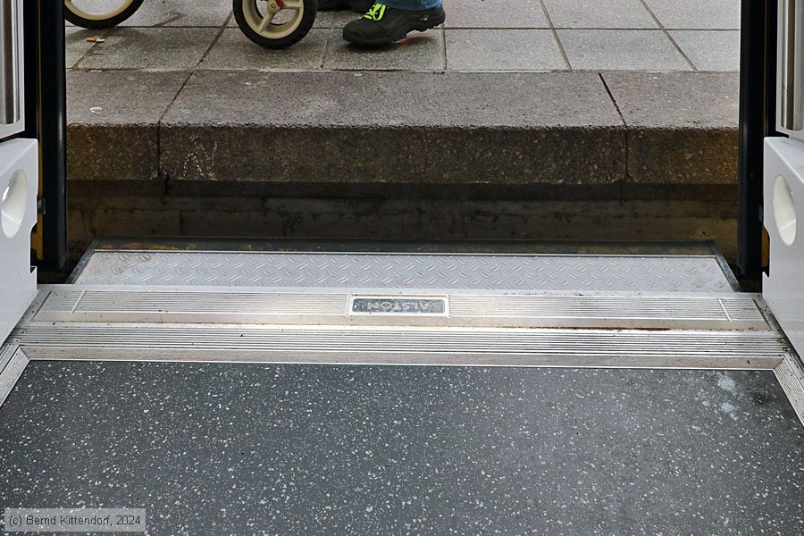 Deutsche Bahn - 1441 745
/ Bild: db1441745_bk2404210064.jpg