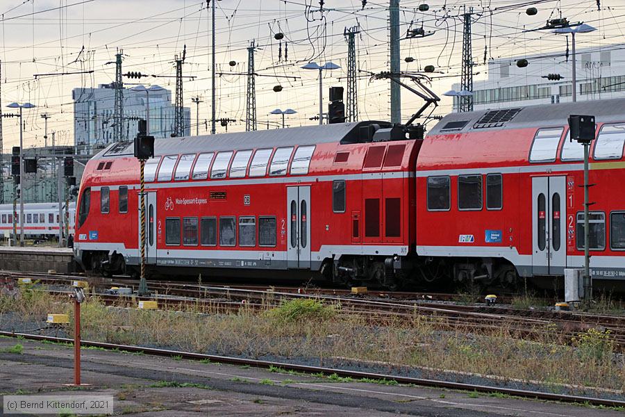 Deutsche Bahn - 445 048
/ Bild: db445048_bk2109280141.jpg