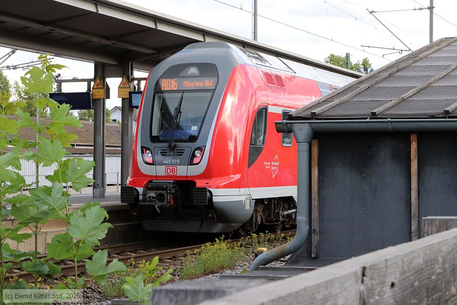 Deutsche Bahn - 445 075
/ Bild: db445075_bk2506270337.jpg Deutsche Bahn - 445 075
/ Bild: db445075_bk2506270337.jpg