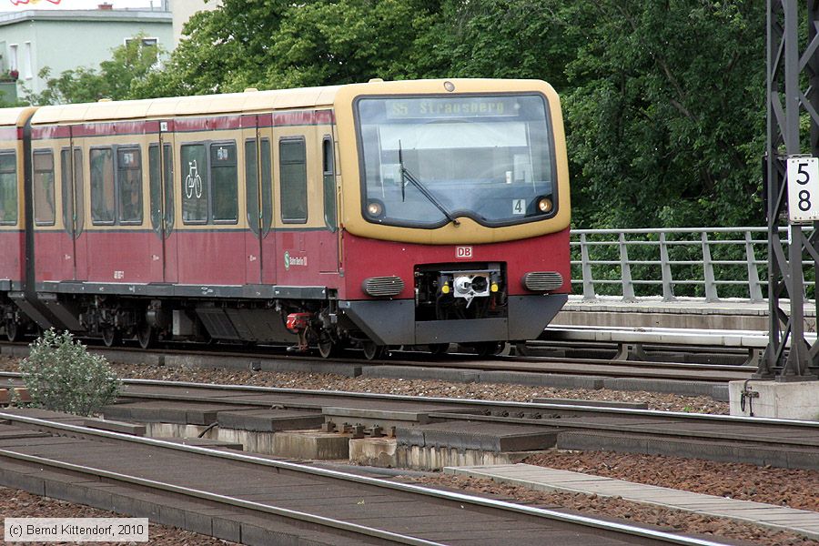Deutsche Bahn - S-Bahn Berlin - 481067-7
/ Bild: db4810677_bk1006140022.jpg