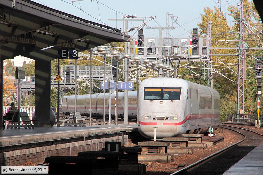 Deutsche Bahn - 401552-5
/ Bild: db4015525_bk1210170038.jpg