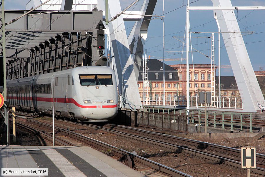 Deutsche Bahn - 401553-3
/ Bild: db4015533_bk1504050031.jpg