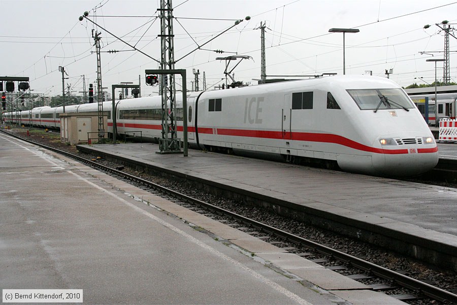 Deutsche Bahn - 401569-9
/ Bild: db4015699_bk1008120033.jpg