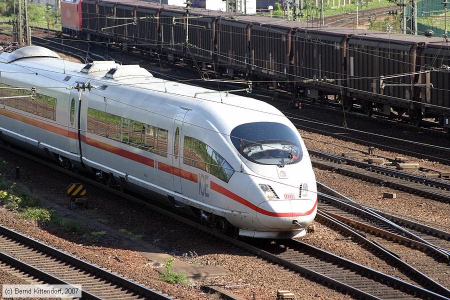 Deutsche Bahn - 403026-8
/ Bild: db4030268_bk0704300166.jpg
