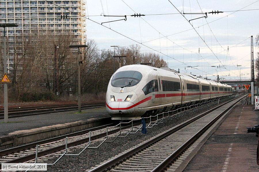 Deutsche Bahn - 403030-0
/ Bild: db4030300_bk1101140001.jpg