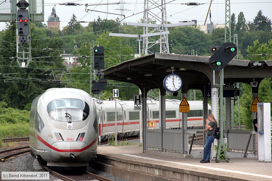 Deutsche Bahn - 403061-5
/ Bild: db4030615_bk1106090264.jpg