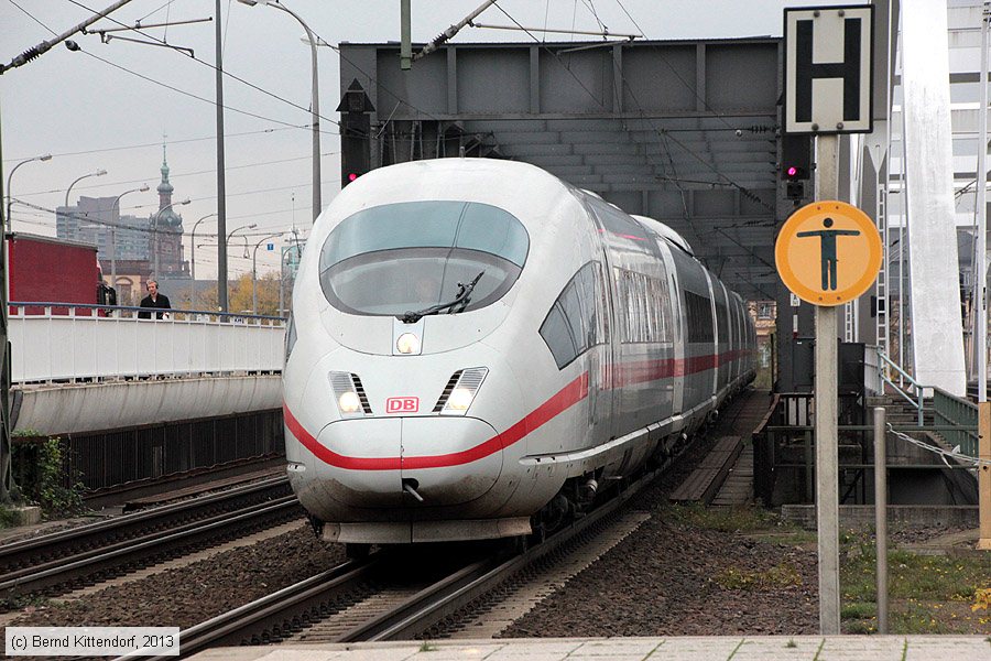 Deutsche Bahn - 403054-0
/ Bild: db4030540_bk1311210008.jpg