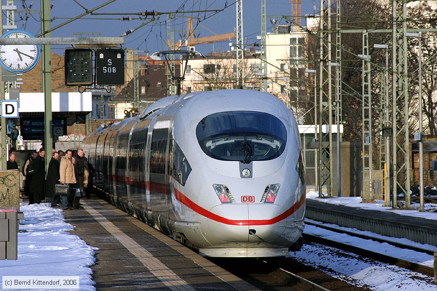 Deutsche Bahn - 403057-3
/ Bild: db4030573_bk0603060242.jpg