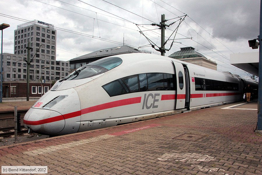 Deutsche Bahn - 403515-0
/ Bild: db4035150_bk1208060066.jpg