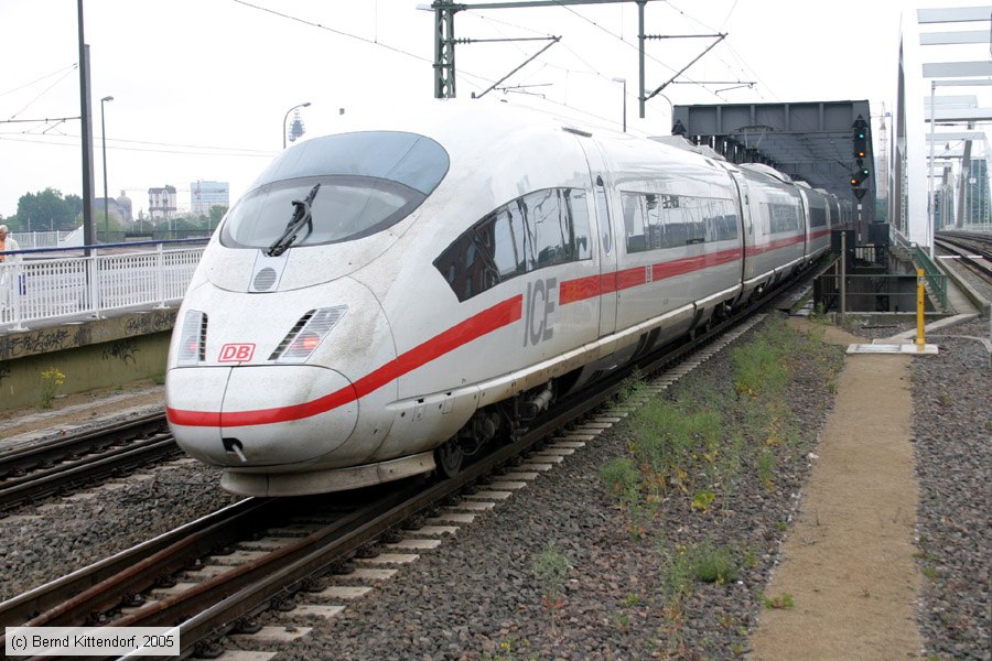 Deutsche Bahn - 403533-3
/ Bild: db4035333_e0018584.jpg Deutsche Bahn - 403533-3
/ Bild: db4035333_e0018584.jpg