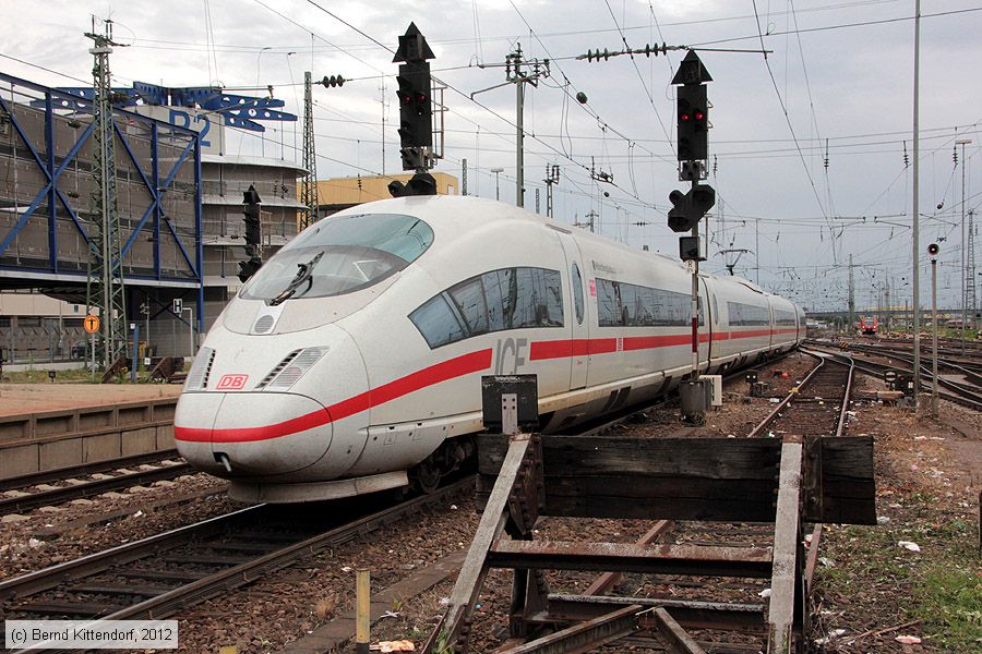 Deutsche Bahn - 403552-3
/ Bild: db4035523_bk1207200100.jpg