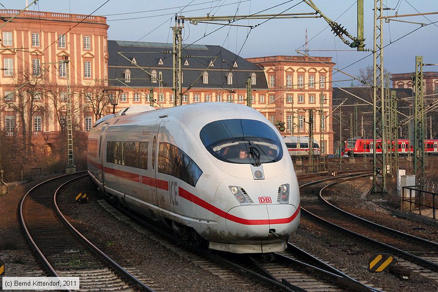 Deutsche Bahn - 406085-1
/ Bild: db4060851_bk1102080064.jpg