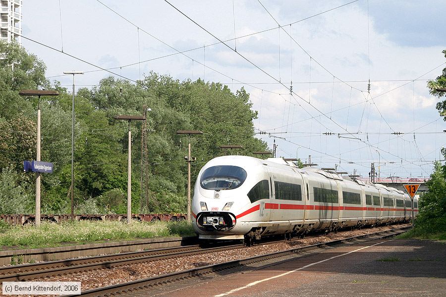 Deutsche Bahn - 406011-7
/ Bild: db4060117_bk0605280303.jpg