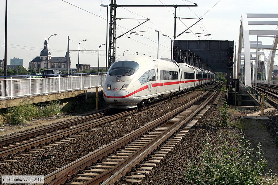 Deutsche Bahn - 406081-0
/ Bild: db4060810_cw0807100028.jpg