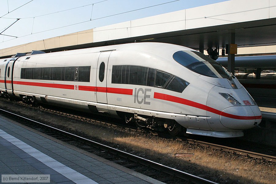 Deutsche Bahn - 406581-9
/ Bild: db4065819_bk0707150028.jpg