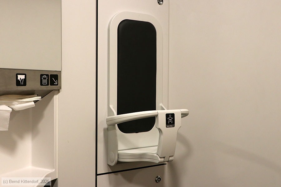 Deutsche Bahn - 408336-6 - Innenansicht
/ Bild: db4083366_bk2510260060.jpg Deutsche Bahn - 408336-6 - Innenansicht
/ Bild: db4083366_bk2510260060.jpg