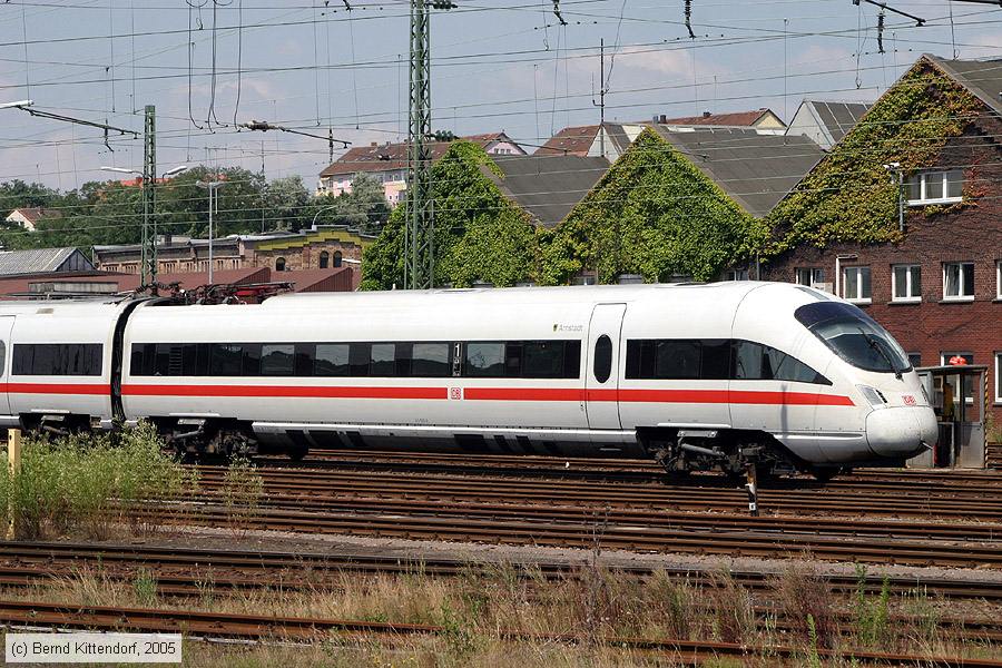 Deutsche Bahn - 411025-0
/ Bild: db4110250_e0022570.jpg