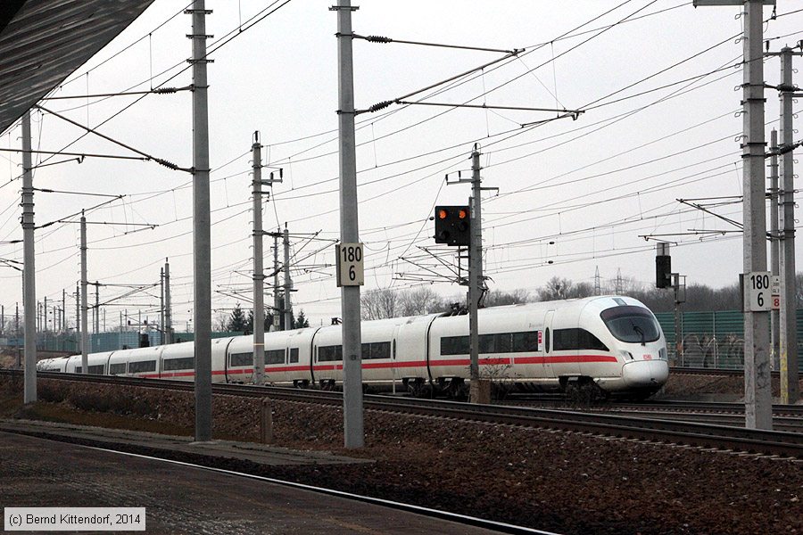 Deutsche Bahn - 411566-3
/ Bild: db4115663_bk1402120071.jpg