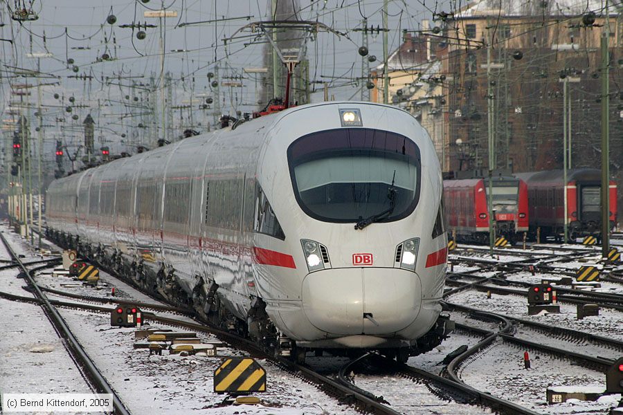 Deutsche Bahn - 411555-6
/ Bild: db4115556_e0025426.jpg