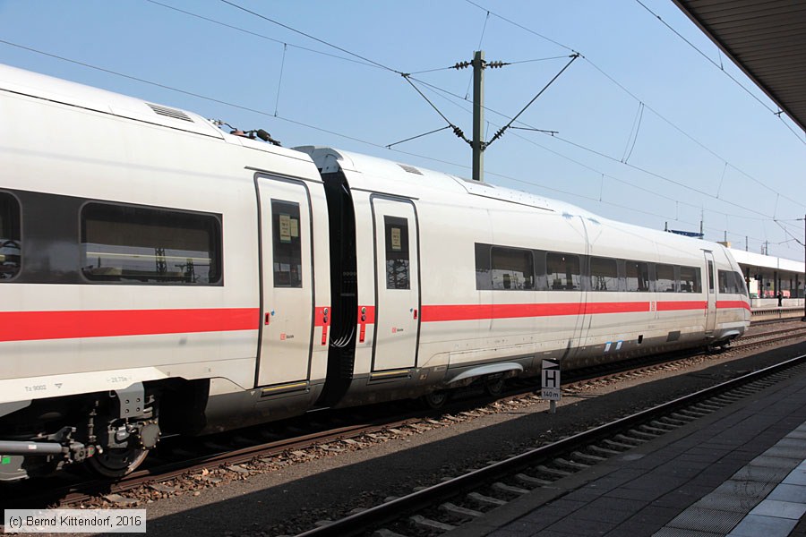 Deutsche Bahn - 5812 002
/ Bild: db58120024_bk1604110060.jpg