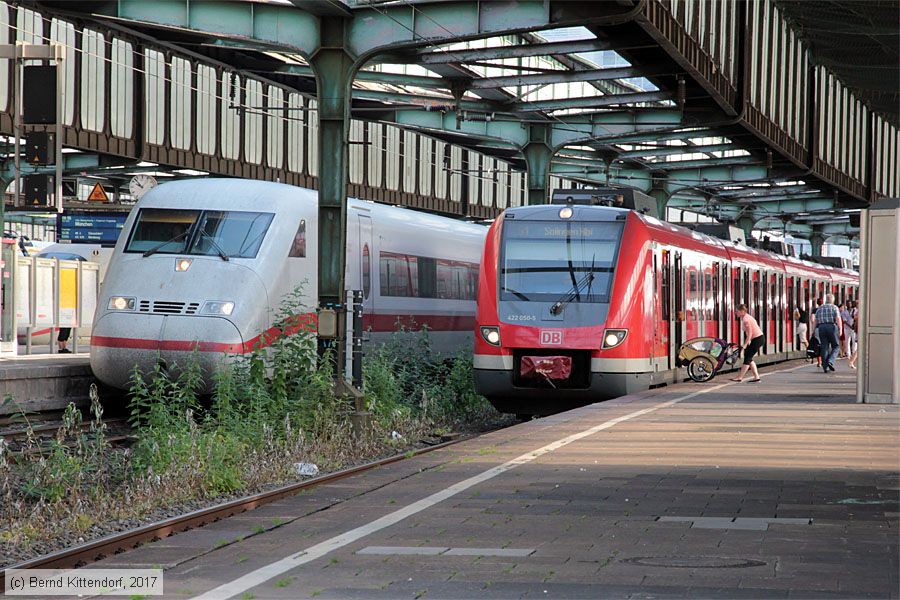 Deutsche Bahn - 808023-6
/ Bild: db8080236_bk1706200011.jpg