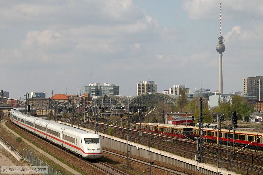 Deutsche Bahn - 808039-2
/ Bild: db8080392_e0016854.jpg