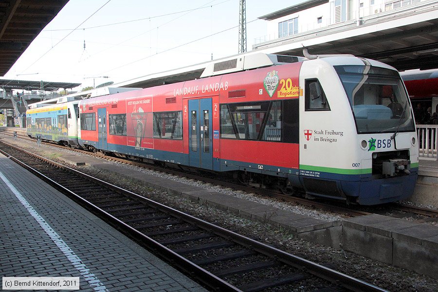 Breisgau-S-Bahn - 007
/ Bild: bsb007_bk1110110021.jpg